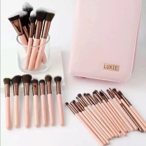 LUXIE Rose Gold 30 pc Brush Set $400 NIP